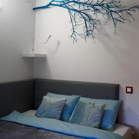 21 Apartament *